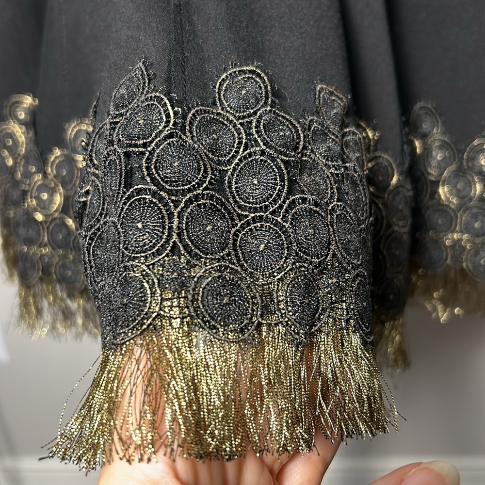Elie Tahari Black and Gold Circle Skirt (Size 4) - Picture 3 of 4